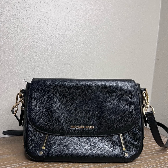 Michael Kors Bags Michael Kors Black Gold Crossbody Poshmark